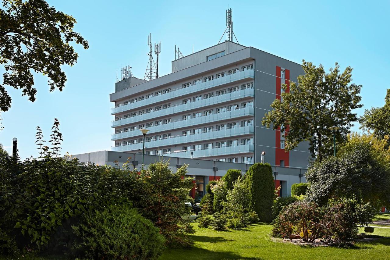 Sanatorium Uzdrowiskowe Dukat Medical Spa Dąbki Exterior photo